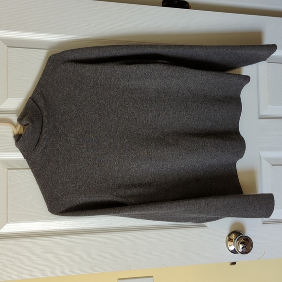 Saks Fifth Avenue cashmere turtleneck sweater - Picture 2 of 2
